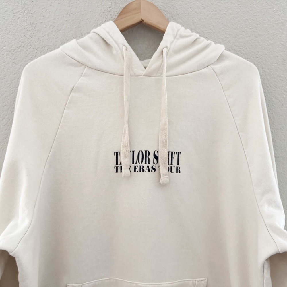 Taylor Swift Eras Tour Hoodie Sweatshirt Graphic Fleece Large Cream Concert - Picture 5 of 10
